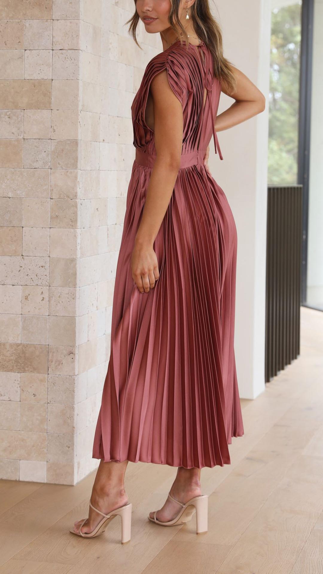 Dames Geplooide Maxi Jurk met V Hals en Tailleband